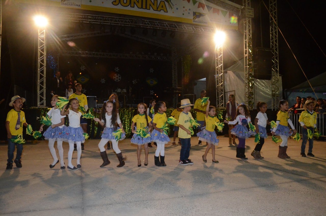 Danas tpicas so atraes na programao da festa