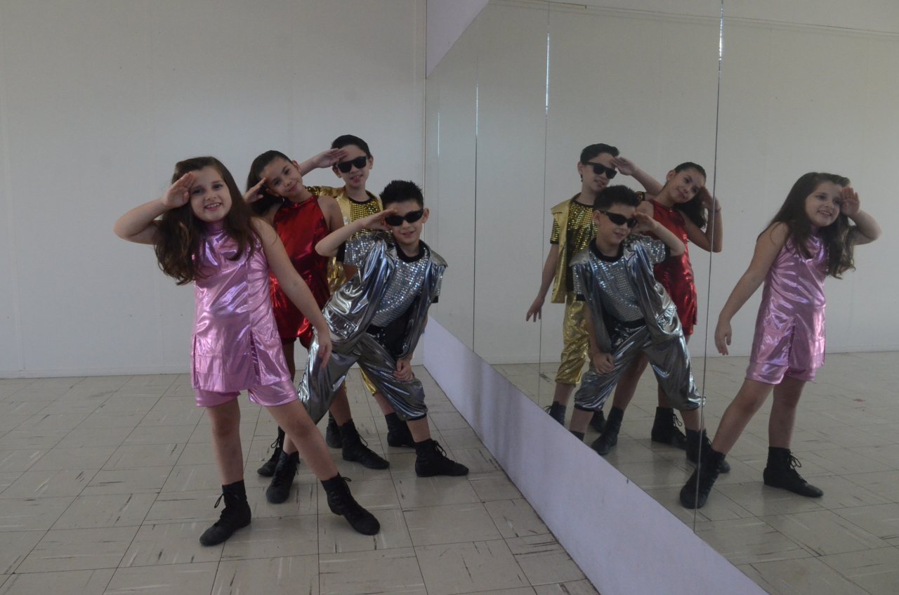 Companhia Trem da Alegria faz apresentao no final de semana no Parque Santa Maria (Fotos Gislaine Mathias)