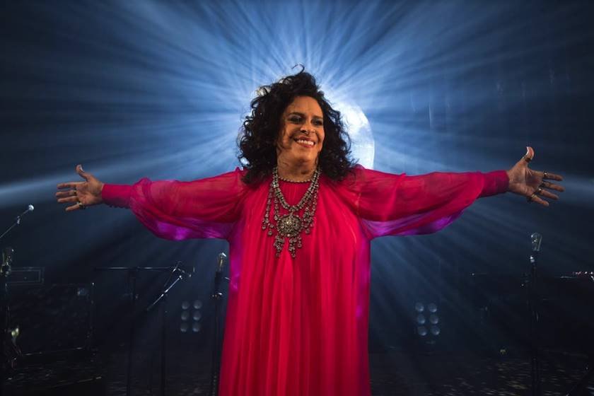 Cantora se apresenta na noite de hoje no Red Eventos