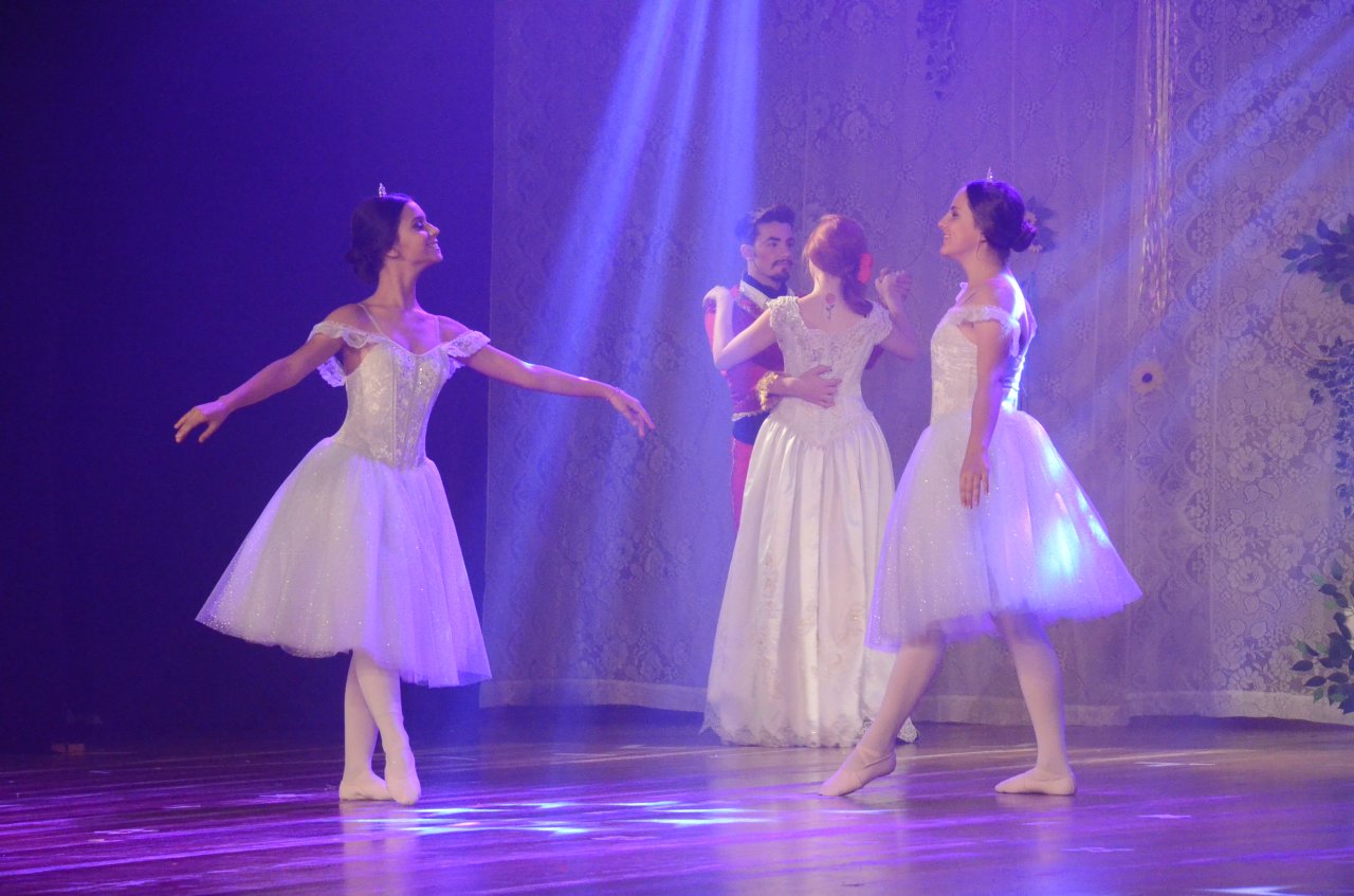 Apresenta��o reunir� 70 alunos do Espa�o da Dan�a Lis Coradi