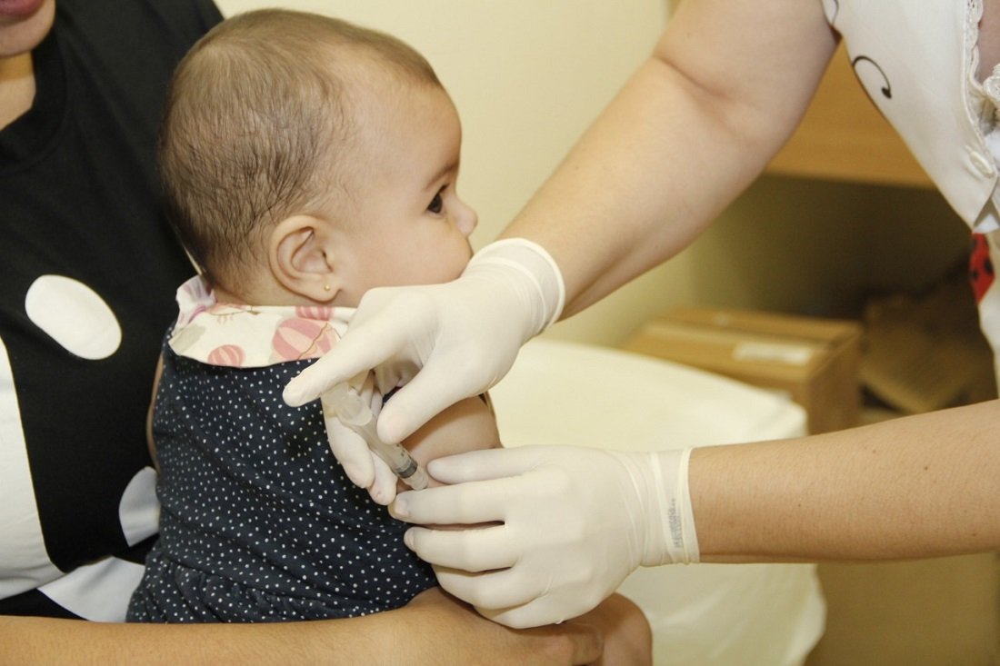 Pais ou responsveis devem levar os seus filhos para participar da Campanha de Vacinao
