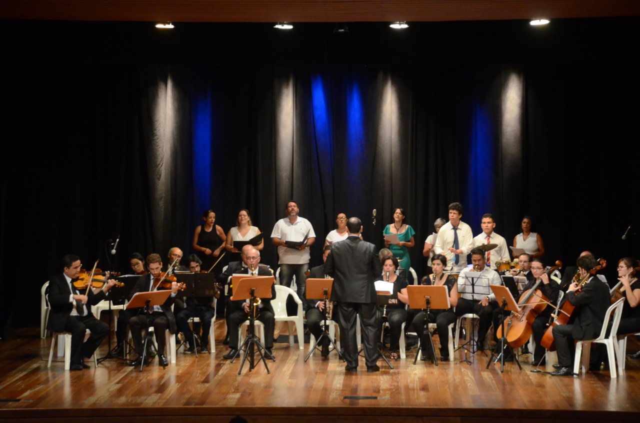 Banda Municipal  atrao na manh deste domingo no Teatro de Jaguarina
