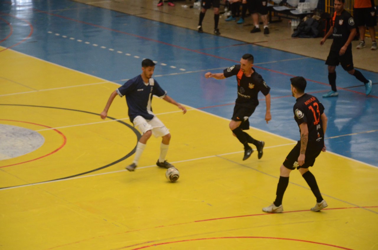 Ginásio Azulão sedia os jogos (Foto Gislaine Mathias)