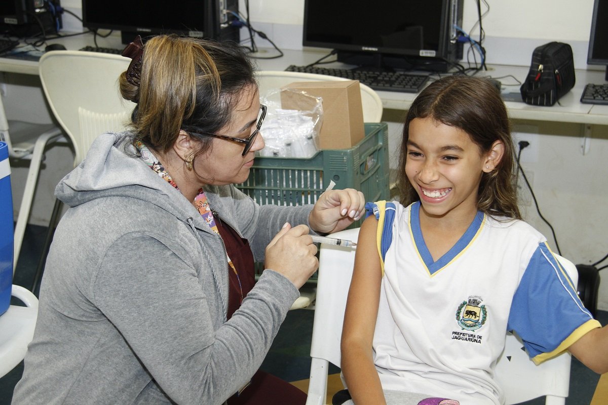 Escola do Tanquinho recebe a campanha de vacinação (Foto Ivair Oliveira) 