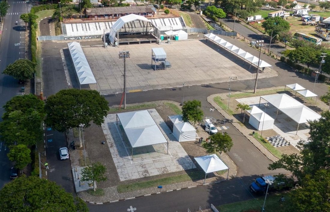 Parque Santa Maria se transforma em cenário para a folia 2025 (Foto Thiago Carvalho)
