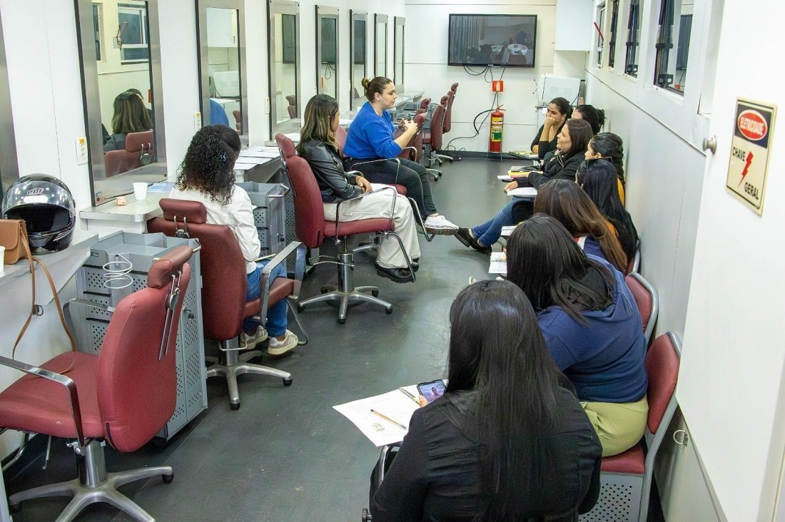 As aulas foram realizadas de 9 a 24 de junho na carreta adaptada do programa (Foto Thiago Carvalho)