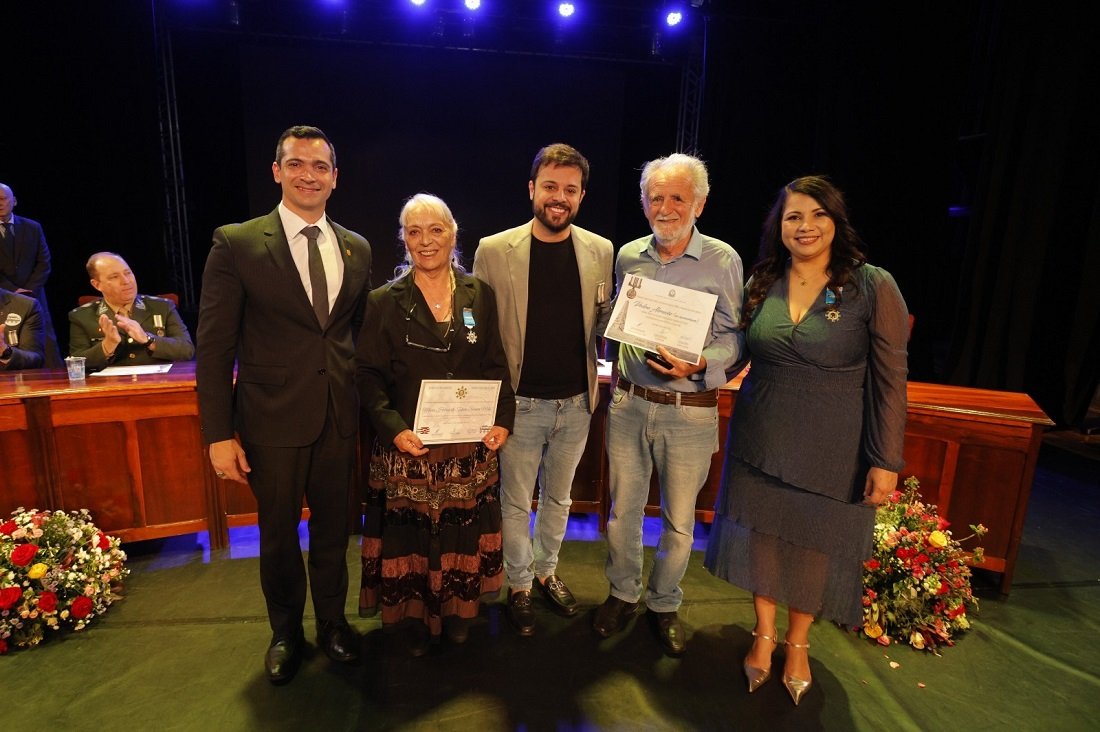 Evento aconteceu na quinta-feira passada no Teatro de Jaguariúna