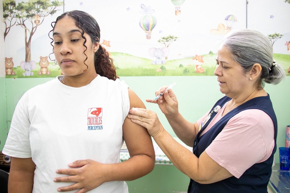 Imunizao permanecer disponvel em todas as Unidades Bsicas de Sade (UBSs) do municpio com salas de vacinao (Foto Thiago Carvalho)