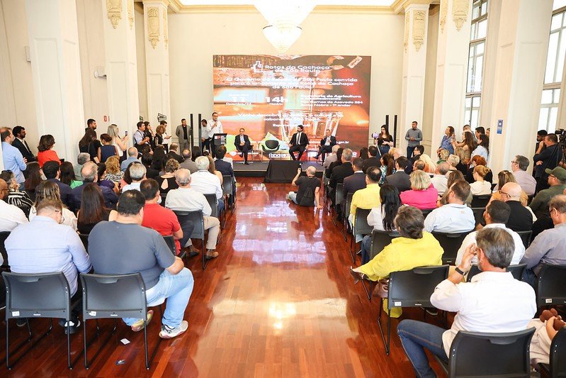 Governo de S�o Paulo apresenta projeto com oito rotas da cacha�a 