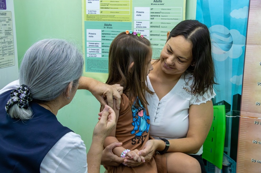 Vacina��o contra gripe acontece at� o final de maio (Foto Thiago Carvalho)