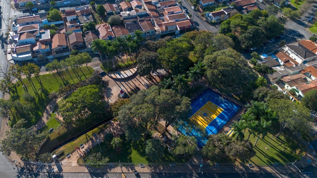Pra�a Mogi Mirim revitalizada (Foto Thiago Carvalho)