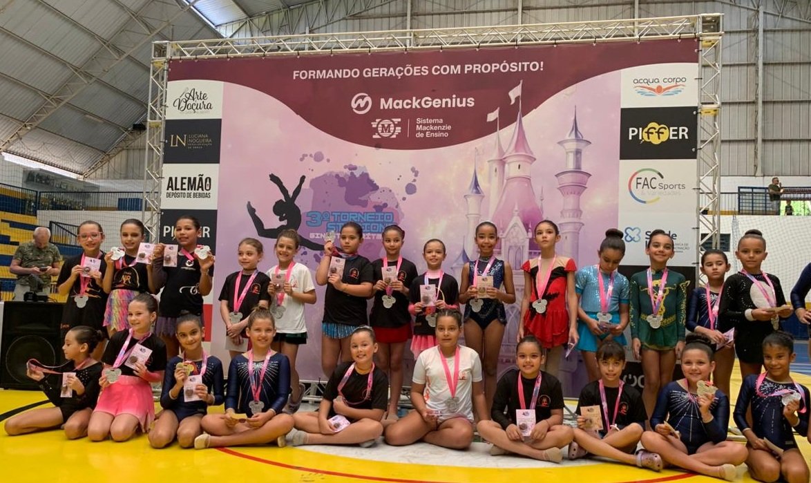 Algumas atletas da categoria Mirim que participaram do torneio (divulga��o)