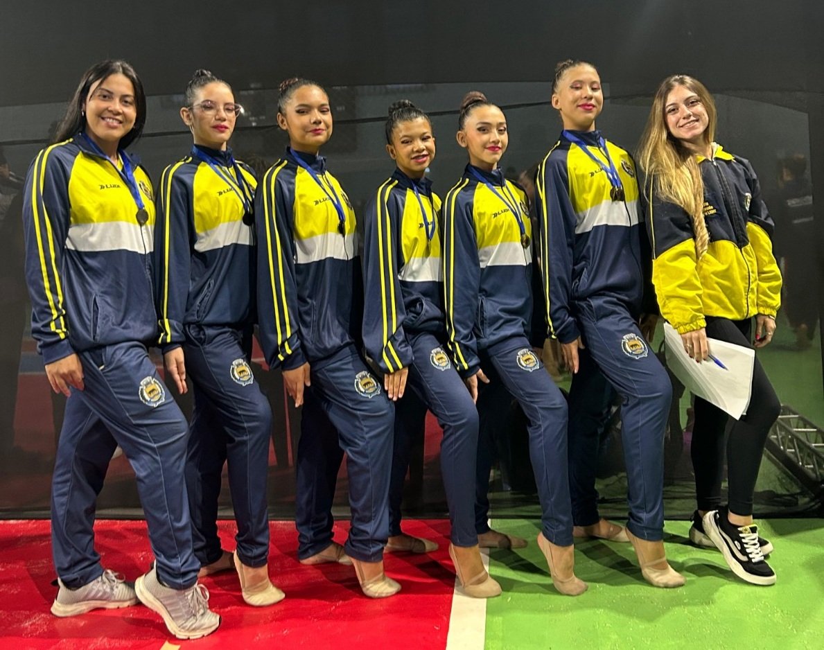 Equipe de gin�stica de Jaguari�na se destaca em �guas de Lind�ia (Foto divulga��o)