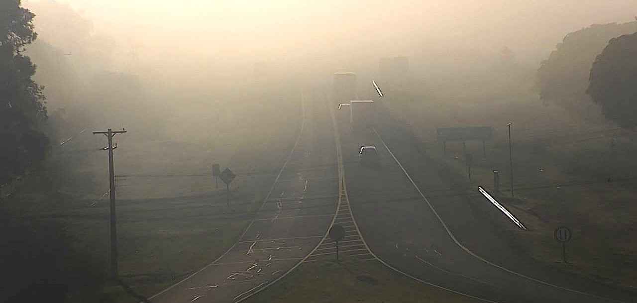 Motoristas devem ficar atentos a neblina na estrada (Foto divulga��o) 