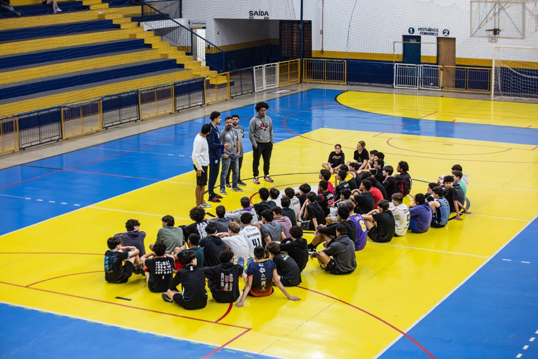 Atleta conversou com os atletas@breno.fotoesporte) (Foto divulgação da cidade em várias categorias (Foto
