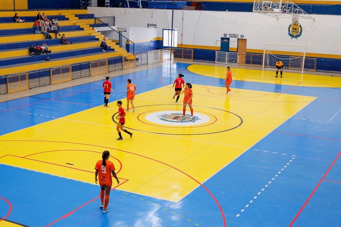 Jogos movimentam o ginásio Azulão (Foto Diego Monarin)