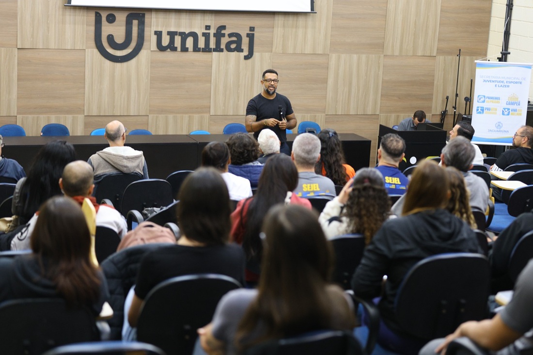 Abertura do ciclo contou com palestra sobre saúde mental e inteligência emocional (Foto Diego Monarin)