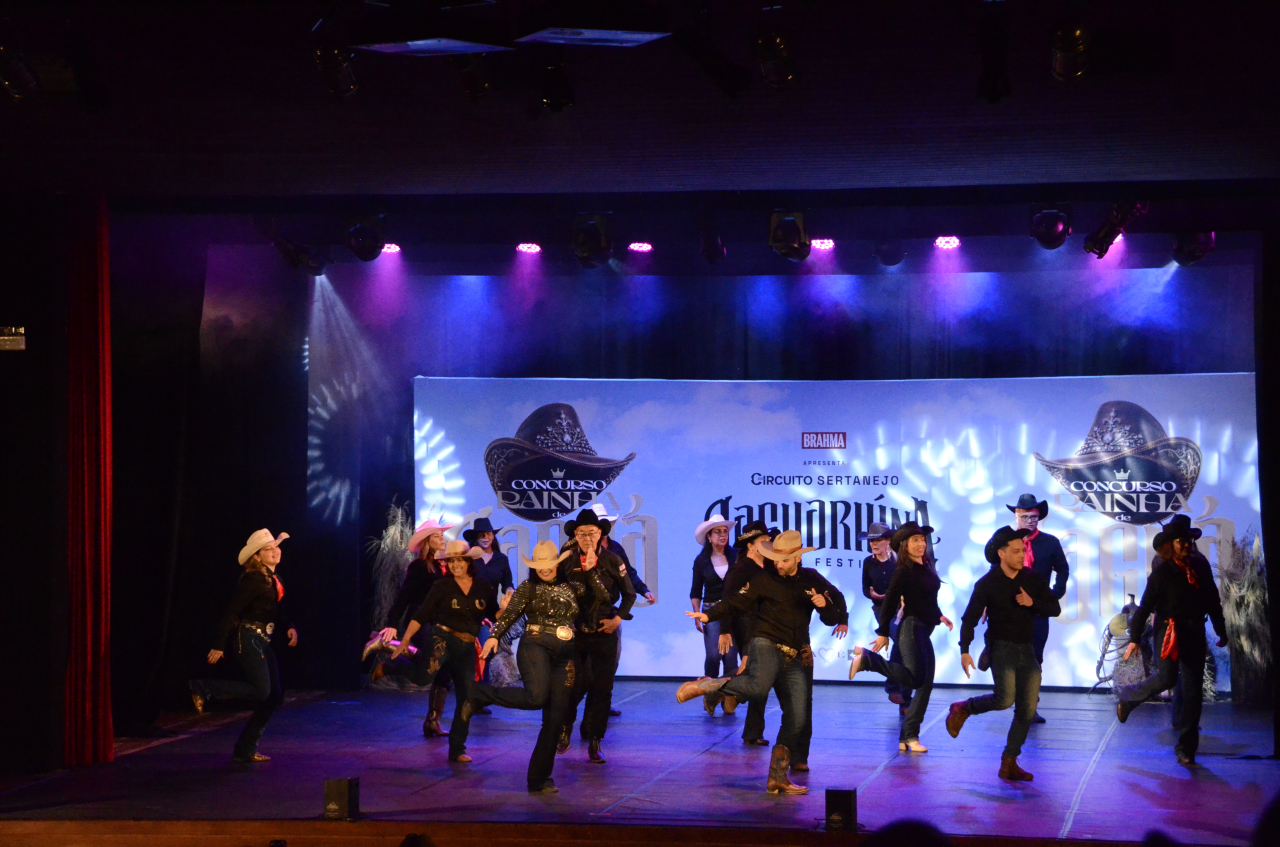 Dança Country foi um dos destaques na programação do concurso (Foto Gislaine Mathias)