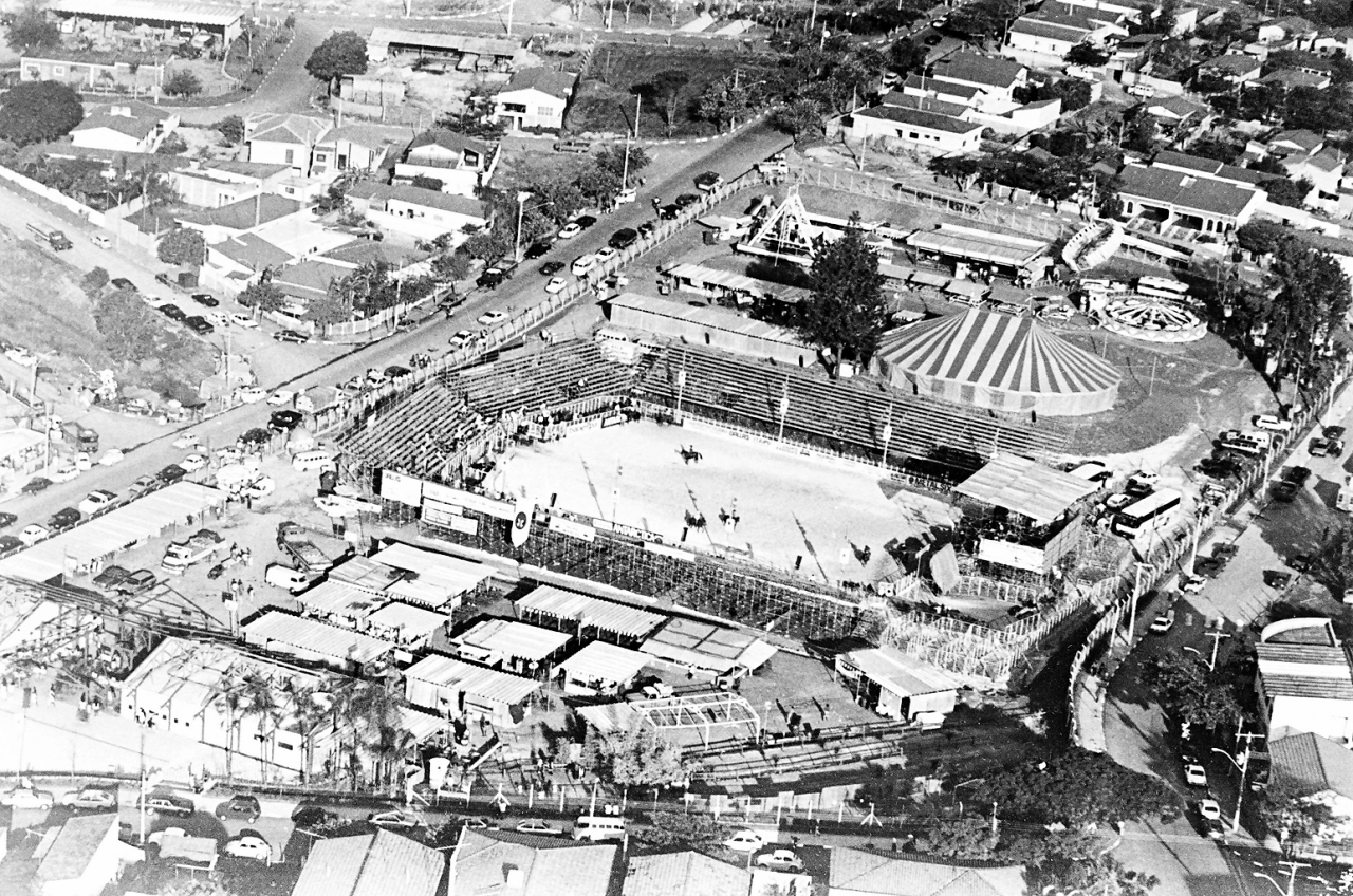 Estrutura da festa no Parque Santa Maria (Arquivo Casa da Memória)