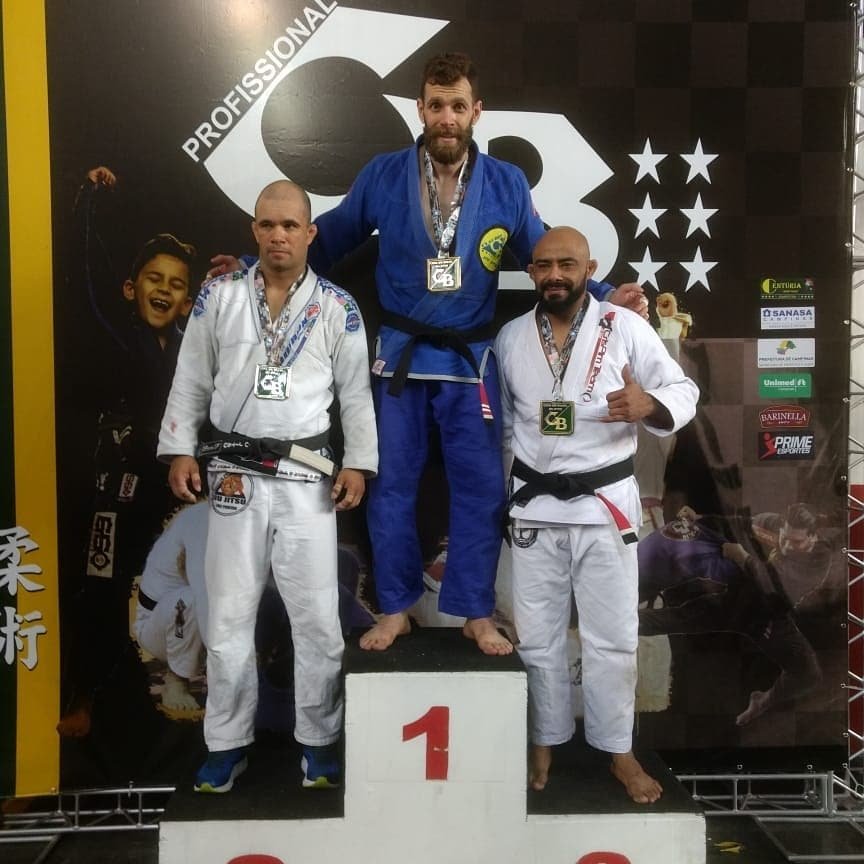 Ferno ficou com o ttulo na faixa prata na categoria master 1 mdio