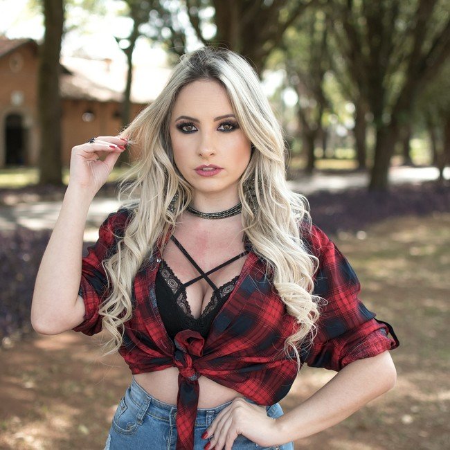 Karine  de Jacutinga