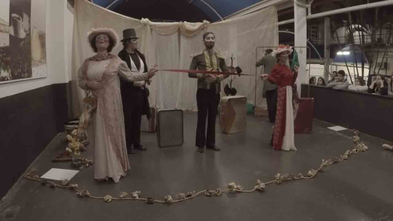 Grupo J apresenta detalhes da histria de Jaguarina