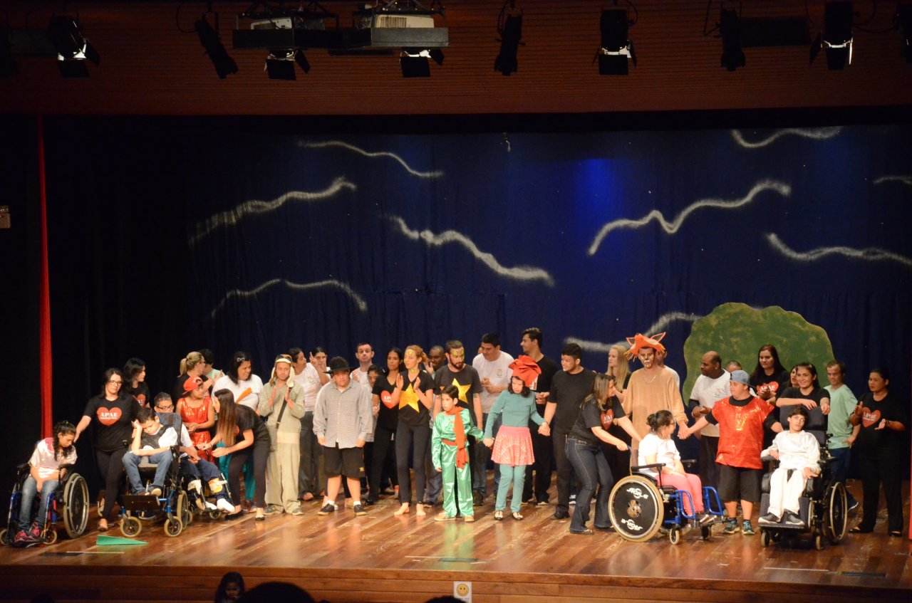 Alunos mostraram muita dedicao em cena 