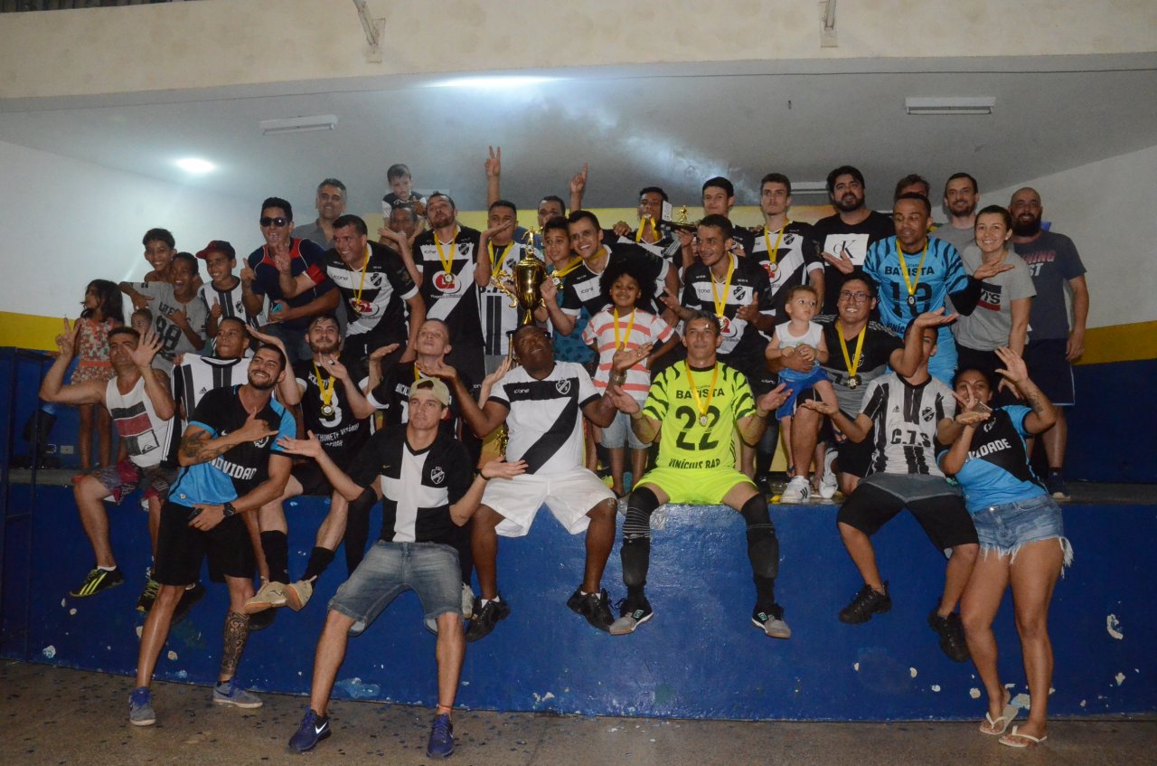 7 de Setembro fez a festa na Taa de Ouro pela conquista do ttulo no futsal