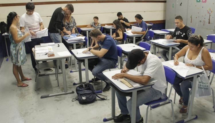 Alunos precisam ficar atentos aos prazos de inscrio