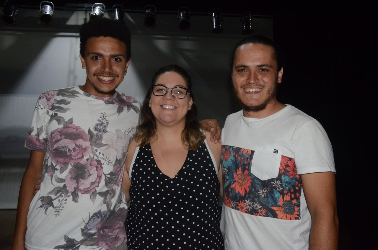 Luiz, Priscila e Andr comemoram a diviso do 1 lugar do festival