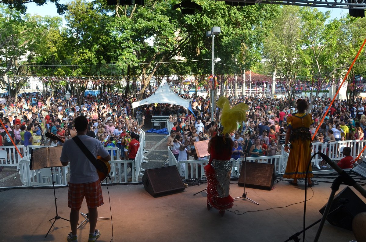 Cidade promete atrair muitos turistas nos dias de folia 