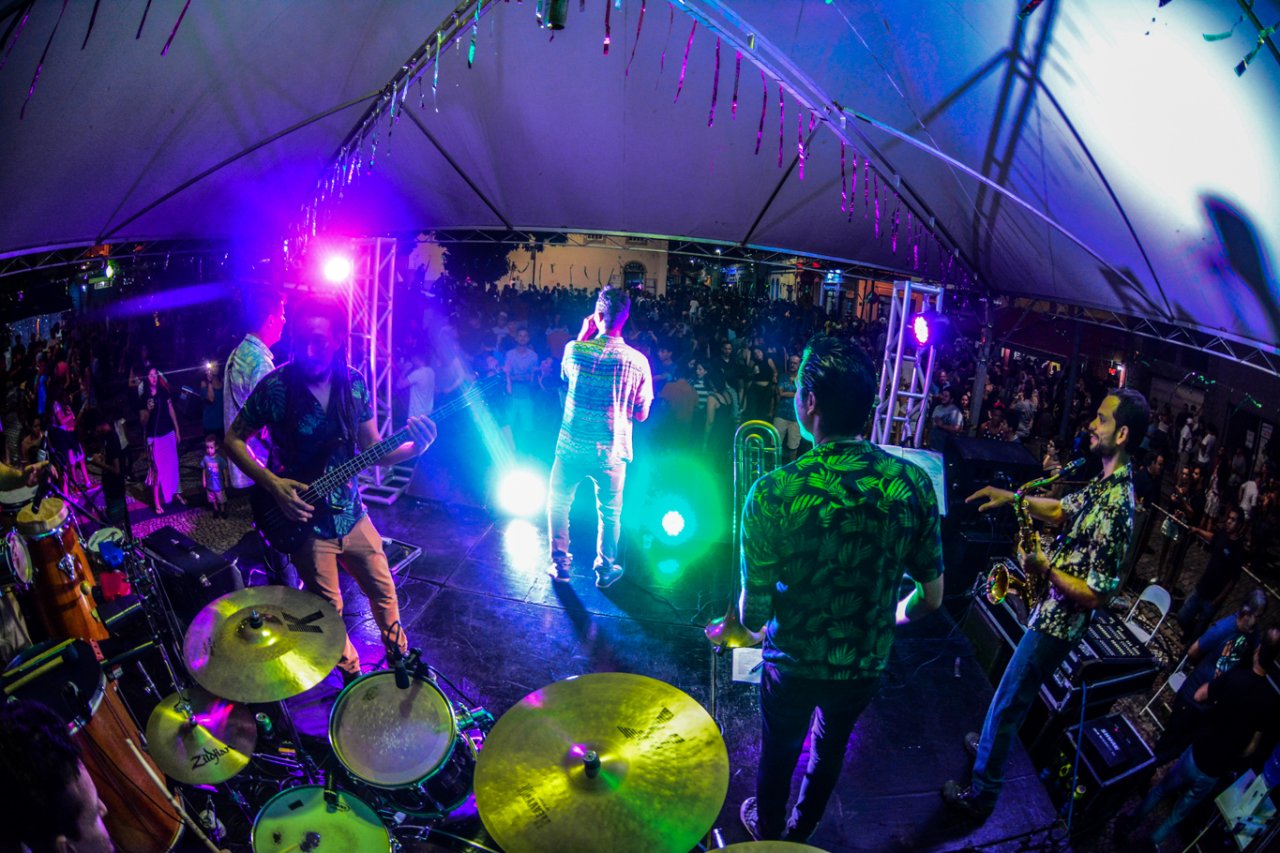 Promessa  de muita animao na noite de tera em Amparo