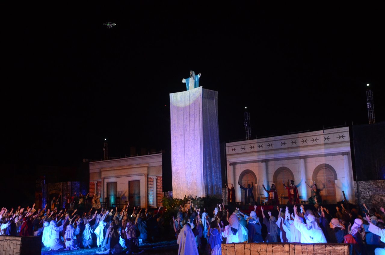 Encenao contou os passos de Jesus Cristo na terra