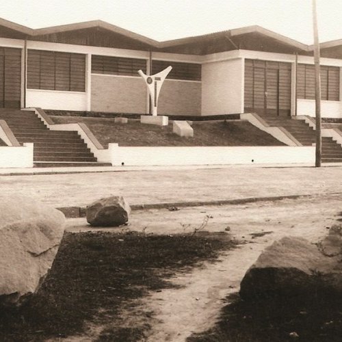 Pr�dio pr�prio da Prefeitura de Jaguari�na foi constru�do em 1960 (Foto Casa da Mem�ria Padre Gomes)