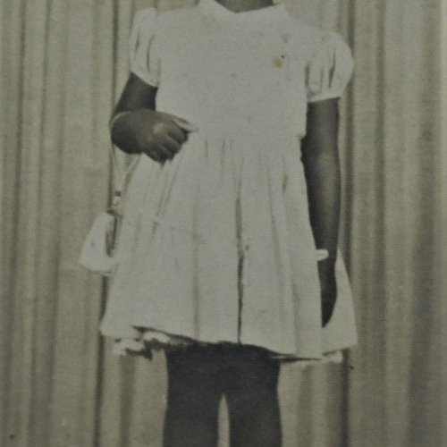 Maria Juliana ainda guarda com todo carinho a foto tirada quando tinha três anos idade, num estúdio em Campinas  (Acervo da família de Juliana)