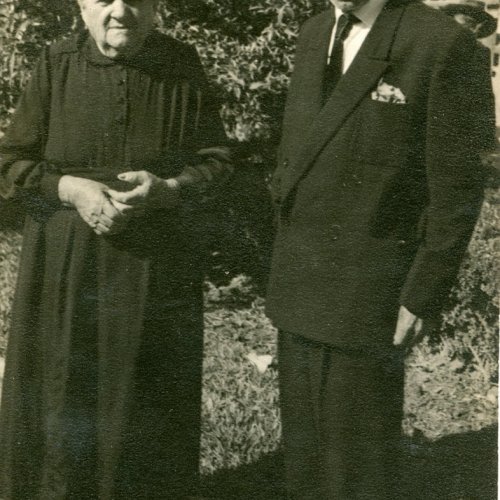 Regina Rebechi (me) e Humberto Mantovani (pai) de Moacir, dcada de 1950 (Acervo Casa da Memria Padre Gomes) 