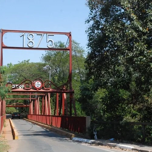 Ponte de 1875 é o principal marco da chegada da ferrovia em Jaguary e vem sendo restaurada ao longo do tempo (Arquivo pessoal)

