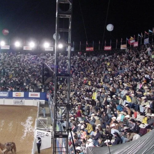Espaço do Red Park, na fase mais recente do rodeio, quando ainda contava com arquibancada (Foto Gislaine Mathias) 