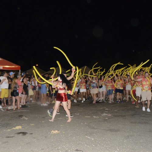 Desfile de blocos CarnaJagu 