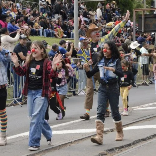 Desfile de alunos na 50ª Cavalaria Antoniana (Fotos Gislaine Mathias) 