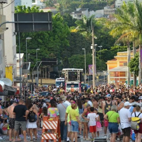 Amparo abre chamamento público para seleção de blocos de carnaval até o dia 25 