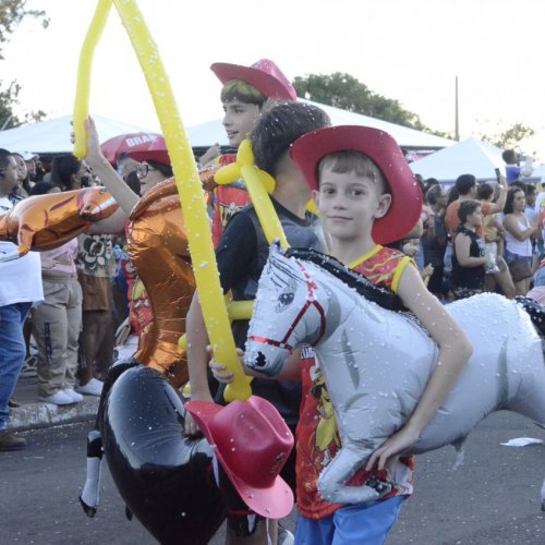 Pegada da On�a e Desfile de Blocos 