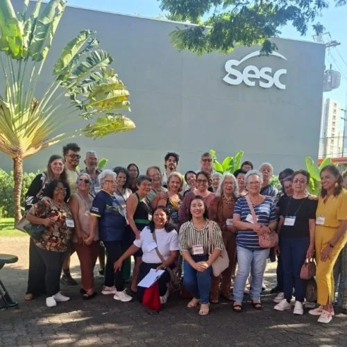 Idosos do Serviço de Convivência e Fortalecimento de Vínculos visitam exposição em Campinas 