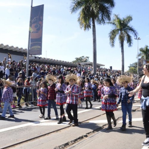 Alunos na Cavalaria Antoniana 