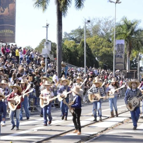 Alunos na Cavalaria Antoniana 