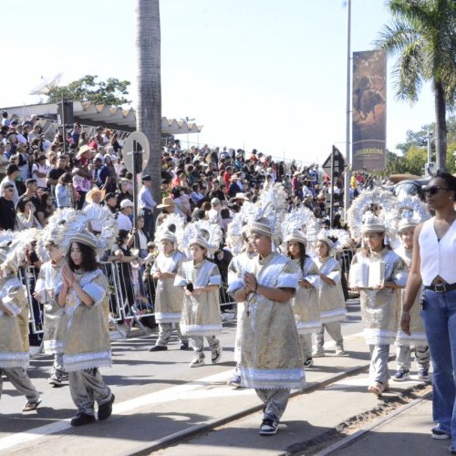 Alunos na Cavalaria Antoniana 