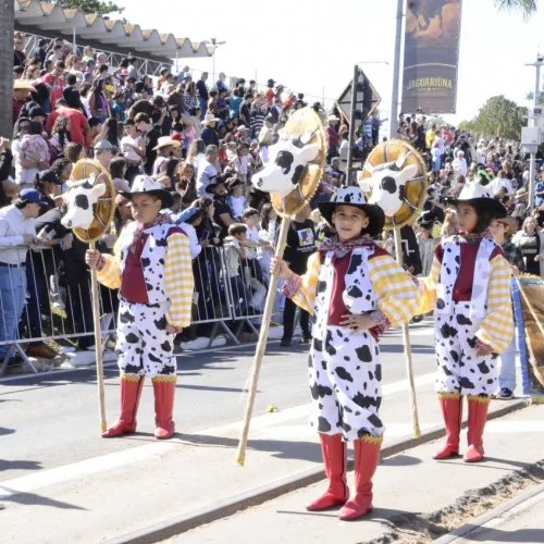 Alunos na Cavalaria Antoniana 