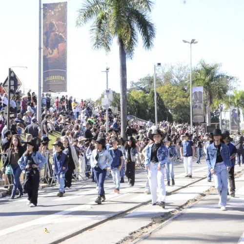 Alunos na Cavalaria Antoniana 