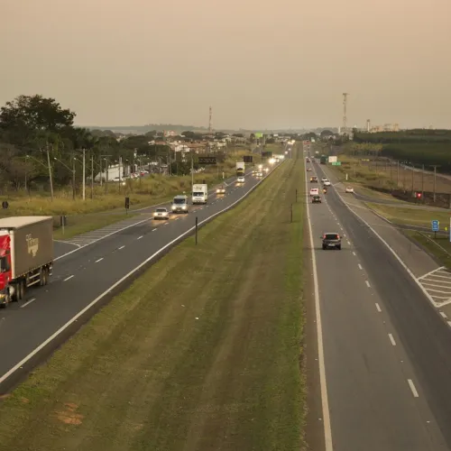 Renovias espera mais de 700 mil veículos no feriado prolongado