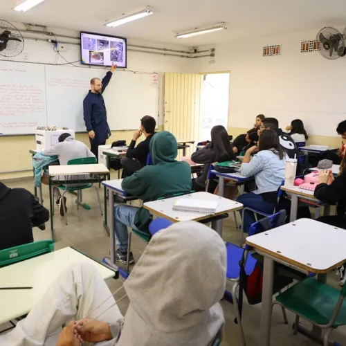 Ciclo de palestras sobre saúde tem início na Escola Julia Calhau